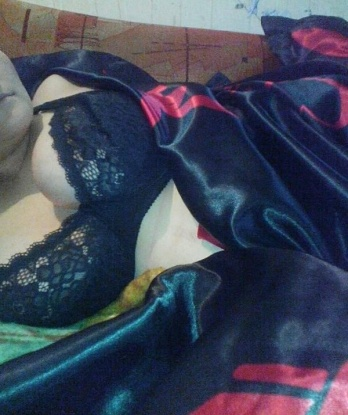 Милана, 33